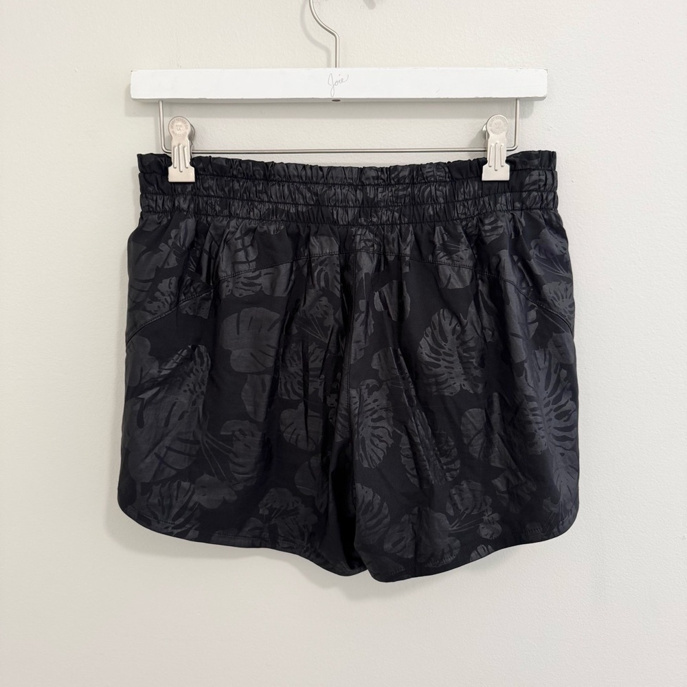 Athleta Botanical Racer Run Shorts - Picture 2 of 7